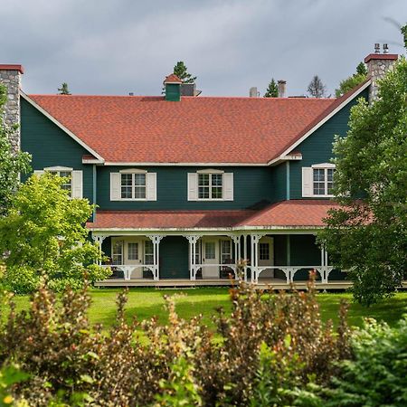 Le Baluchon Eco-Villegiature Saint-Paulin Bagian luar foto
