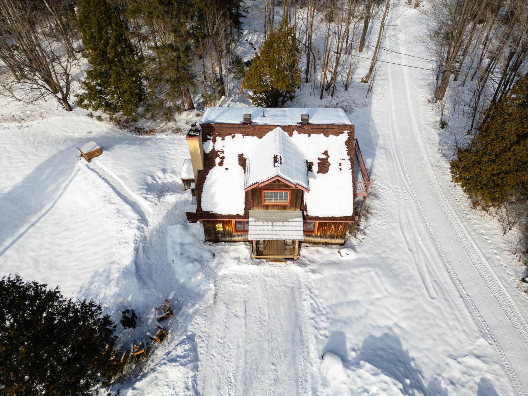 Le Baluchon Eco-Villegiature Saint-Paulin Bagian luar foto